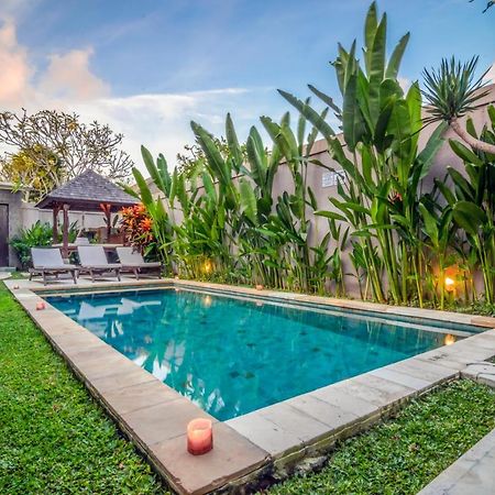 Bukit Kirana Villas Uluwatu Esterno foto